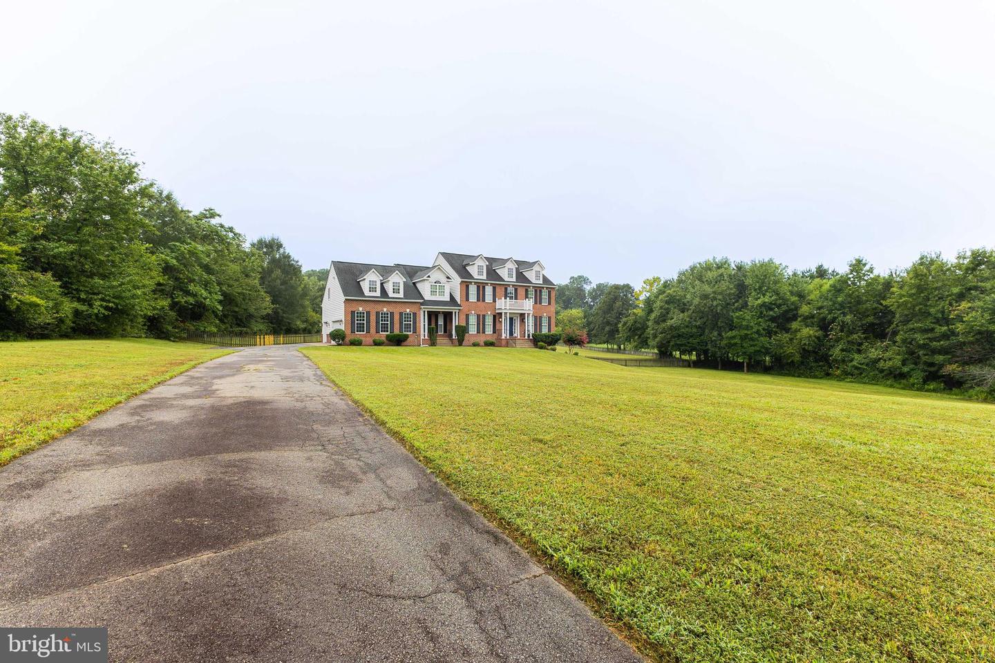 18 IRONWOOD RD, FREDERICKSBURG, Virginia 22405, 5 Bedrooms Bedrooms, ,4 BathroomsBathrooms,Residential,For sale,18 IRONWOOD RD,VAST2042062 MLS # VAST2042062