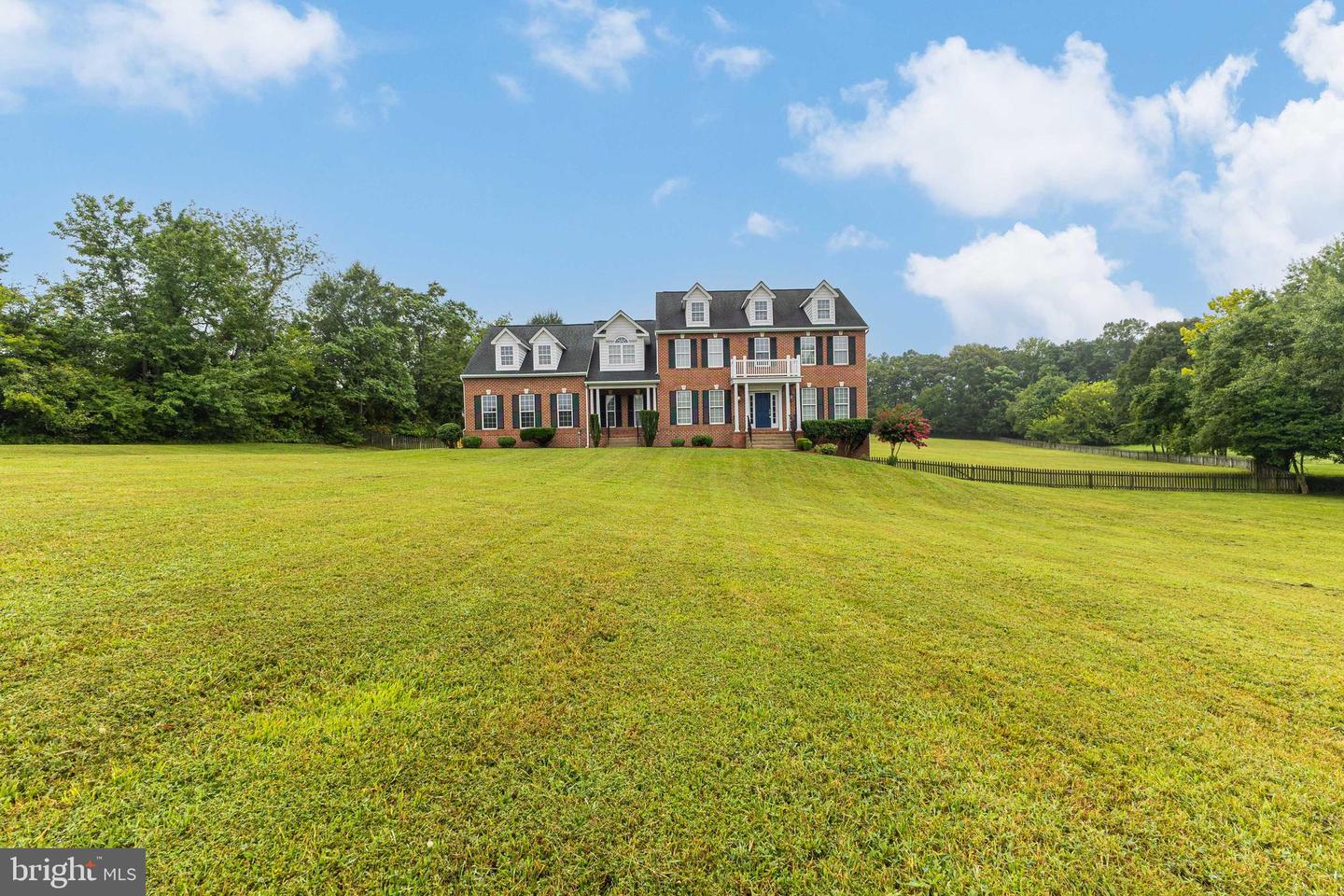 18 IRONWOOD RD, FREDERICKSBURG, Virginia 22405, 5 Bedrooms Bedrooms, ,4 BathroomsBathrooms,Residential,For sale,18 IRONWOOD RD,VAST2042062 MLS # VAST2042062