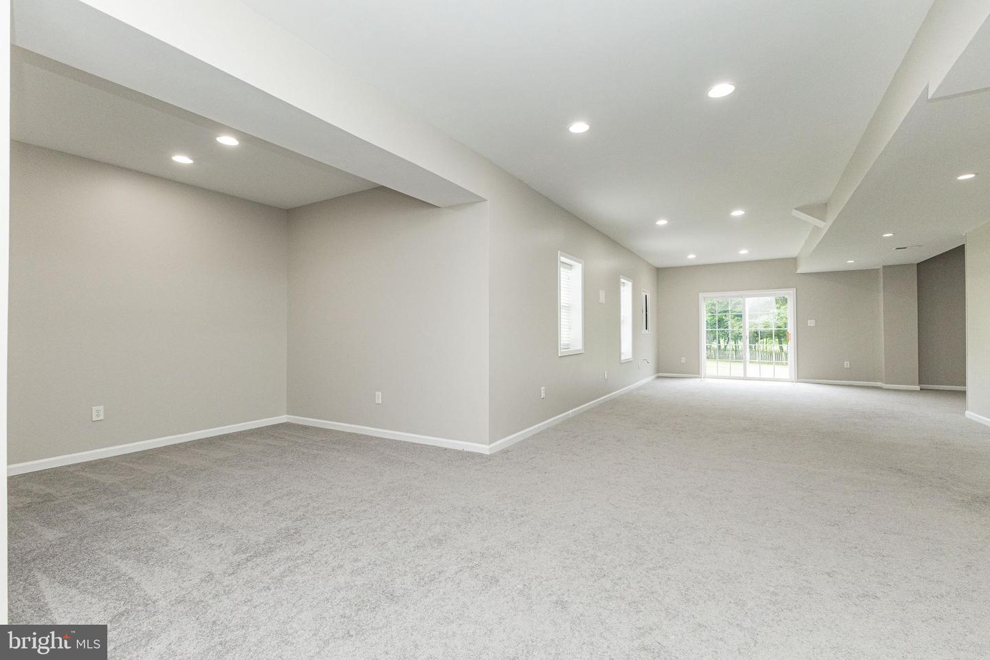 18 IRONWOOD RD, FREDERICKSBURG, Virginia 22405, 5 Bedrooms Bedrooms, ,4 BathroomsBathrooms,Residential,For sale,18 IRONWOOD RD,VAST2042062 MLS # VAST2042062