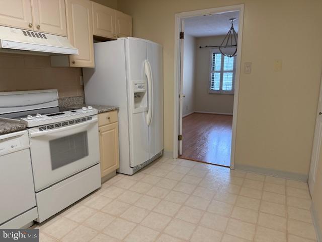 205 YOAKUM PKWY #626, ALEXANDRIA, Virginia 22304, 3 Bedrooms Bedrooms, ,2 BathroomsBathrooms,Residential,For sale,205 YOAKUM PKWY #626,VAAX2048888 MLS # VAAX2048888