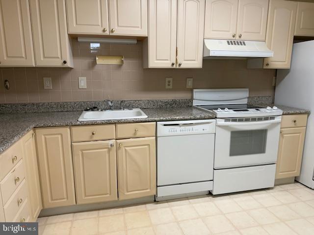 205 YOAKUM PKWY #626, ALEXANDRIA, Virginia 22304, 3 Bedrooms Bedrooms, ,2 BathroomsBathrooms,Residential,For sale,205 YOAKUM PKWY #626,VAAX2048888 MLS # VAAX2048888