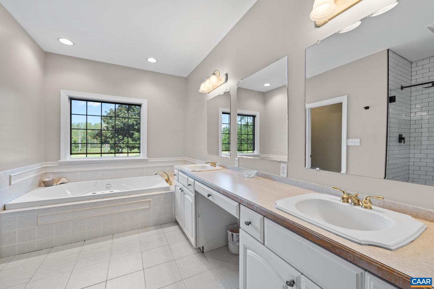 1972 SCLATERS FORD RD, PALMYRA, Virginia 22963, 6 Bedrooms Bedrooms, ,4 BathroomsBathrooms,Residential,For sale,1972 SCLATERS FORD RD,663359 MLS # 663359