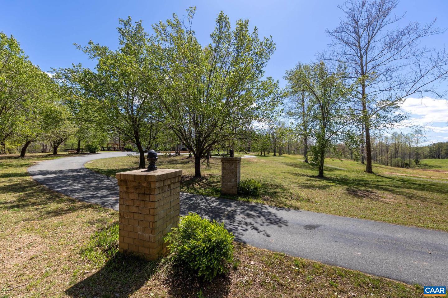 1972 SCLATERS FORD RD, PALMYRA, Virginia 22963, 6 Bedrooms Bedrooms, ,4 BathroomsBathrooms,Residential,For sale,1972 SCLATERS FORD RD,663359 MLS # 663359