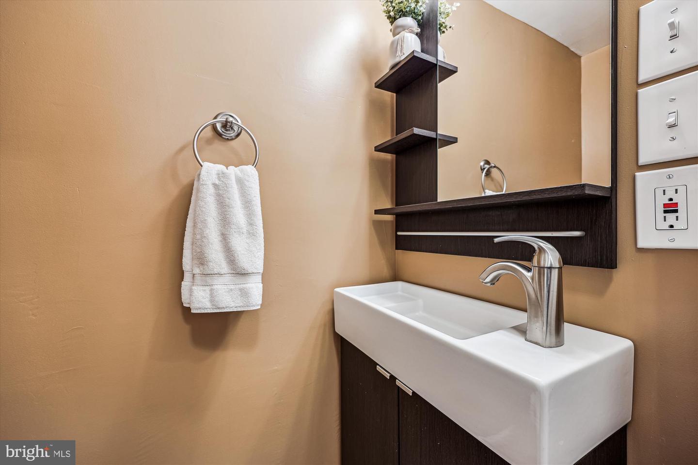 825 EUCLID ST NW, WASHINGTON, District Of Columbia 20001, 2 Bedrooms Bedrooms, ,2 BathroomsBathrooms,Residential,For sale,825 EUCLID ST NW,DCDC2204688 MLS # DCDC2204688