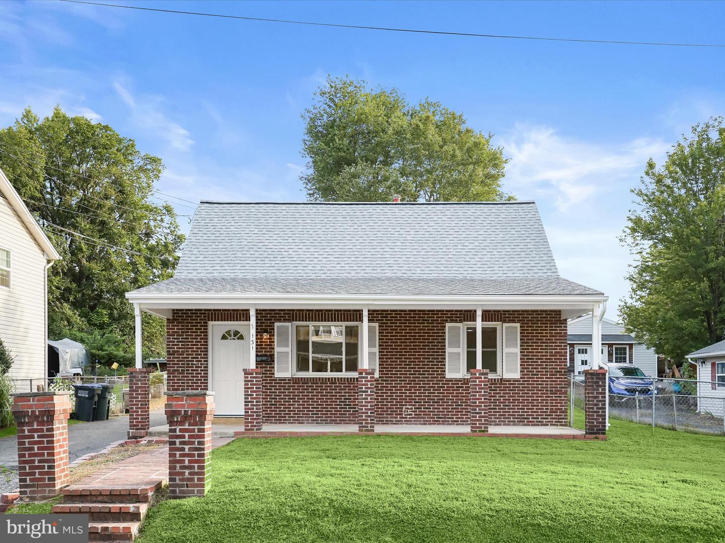 131 MARTIN DR, MANASSAS PARK, Virginia 20111, 3 Bedrooms Bedrooms, ,1 BathroomBathrooms,Residential,For sale,131 MARTIN DR,VAMP2003116 MLS # VAMP2003116