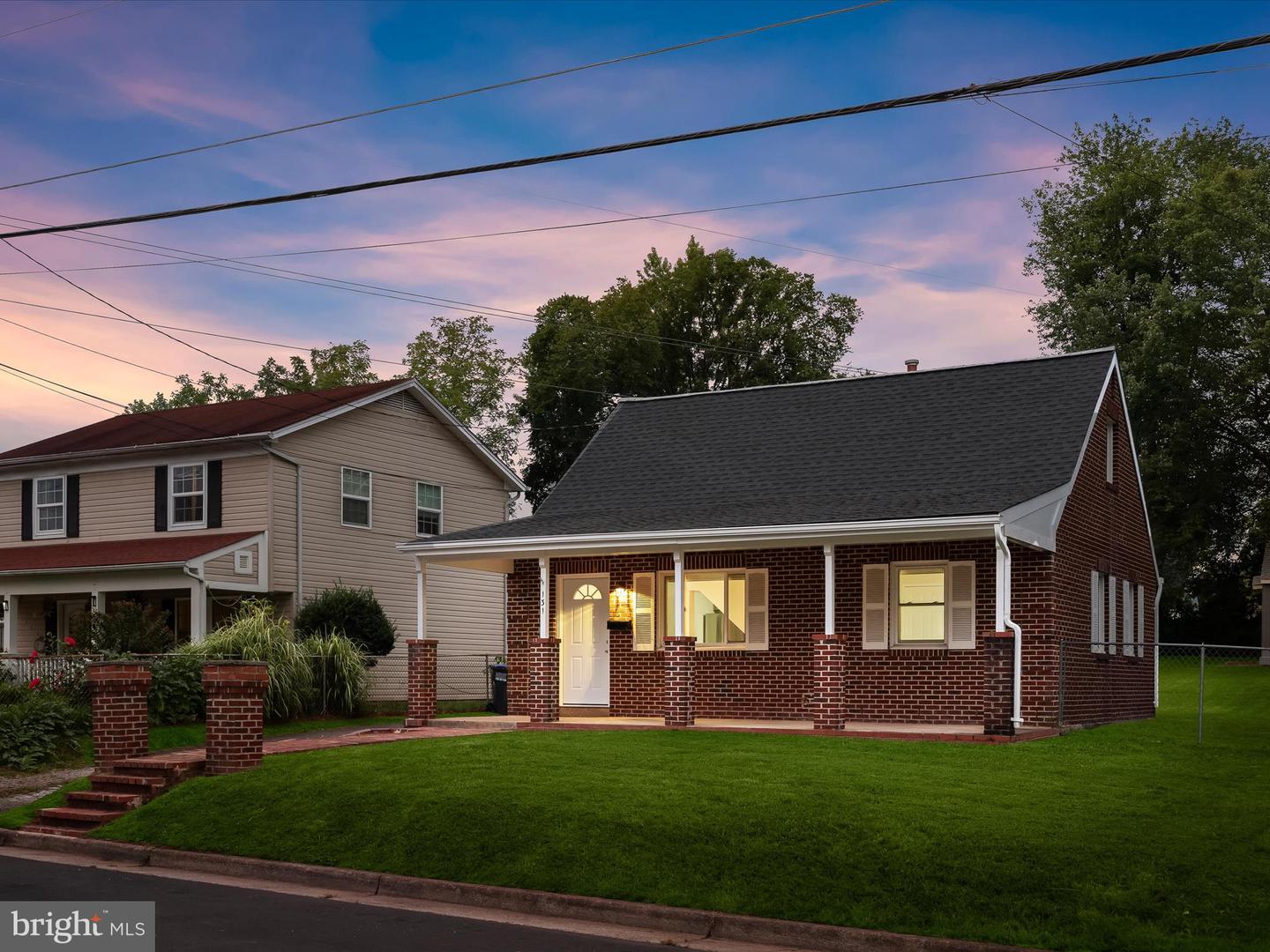 131 MARTIN DR, MANASSAS PARK, Virginia 20111, 3 Bedrooms Bedrooms, ,1 BathroomBathrooms,Residential,For sale,131 MARTIN DR,VAMP2003116 MLS # VAMP2003116