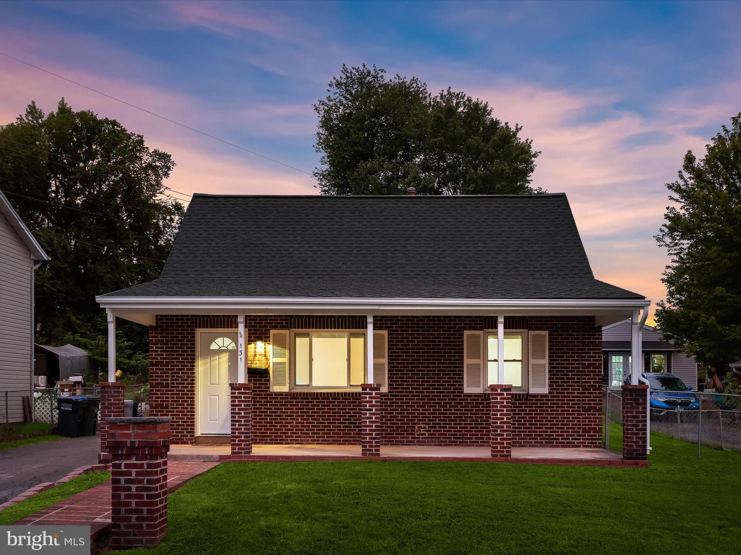 131 MARTIN DR, MANASSAS PARK, Virginia 20111, 3 Bedrooms Bedrooms, ,1 BathroomBathrooms,Residential,For sale,131 MARTIN DR,VAMP2003116 MLS # VAMP2003116