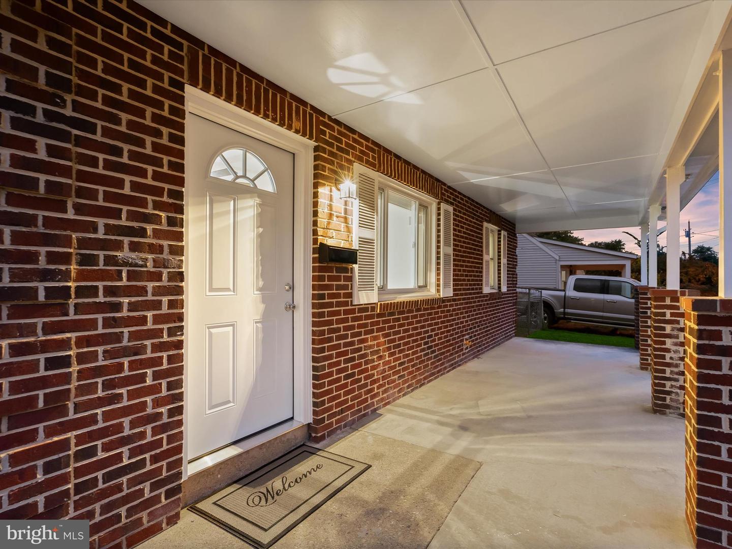 131 MARTIN DR, MANASSAS PARK, Virginia 20111, 3 Bedrooms Bedrooms, ,1 BathroomBathrooms,Residential,For sale,131 MARTIN DR,VAMP2003116 MLS # VAMP2003116