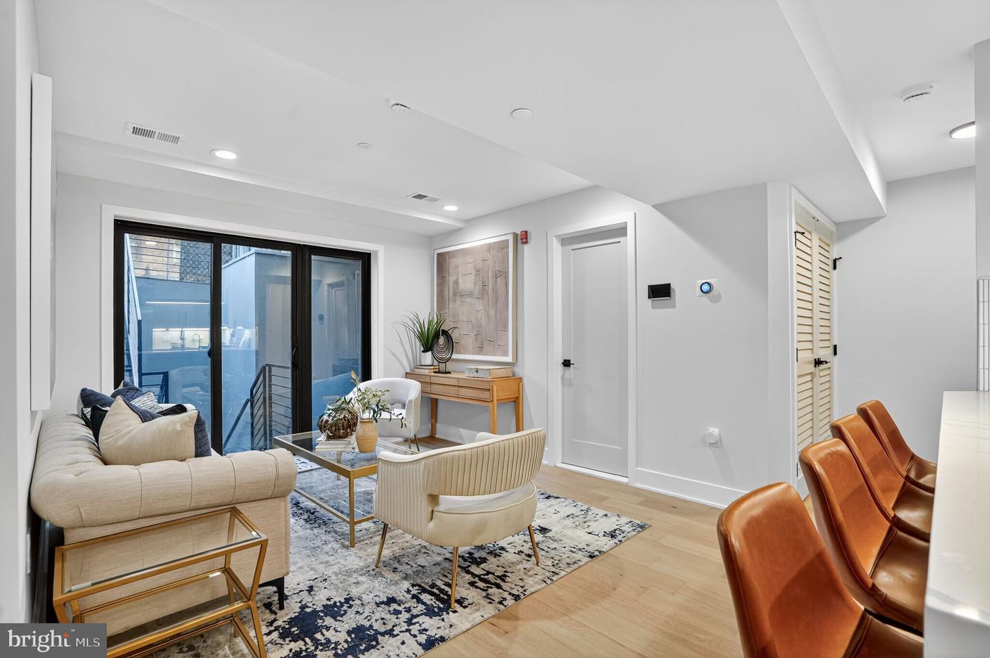 WASHINGTON, District Of Columbia 20009, 1 Bedroom Bedrooms, ,1 BathroomBathrooms,Residential,For sale,DCDC2211698 MLS # DCDC2211698