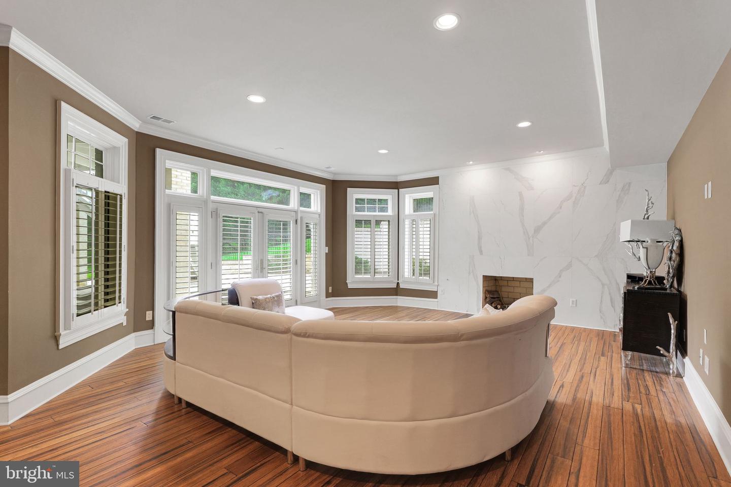 9941 LAWYERS RD, VIENNA, Virginia 22181, 6 Bedrooms Bedrooms, ,7 BathroomsBathrooms,Residential,For sale,9941 LAWYERS RD,VAFX2259158 MLS # VAFX2259158