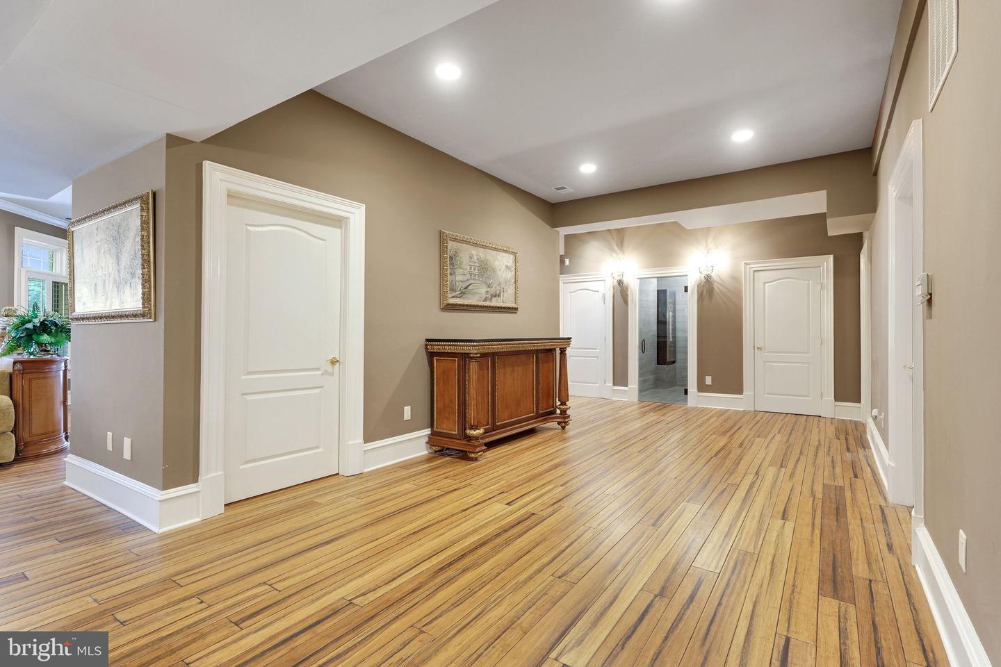 9941 LAWYERS RD, VIENNA, Virginia 22181, 6 Bedrooms Bedrooms, ,7 BathroomsBathrooms,Residential,For sale,9941 LAWYERS RD,VAFX2259158 MLS # VAFX2259158