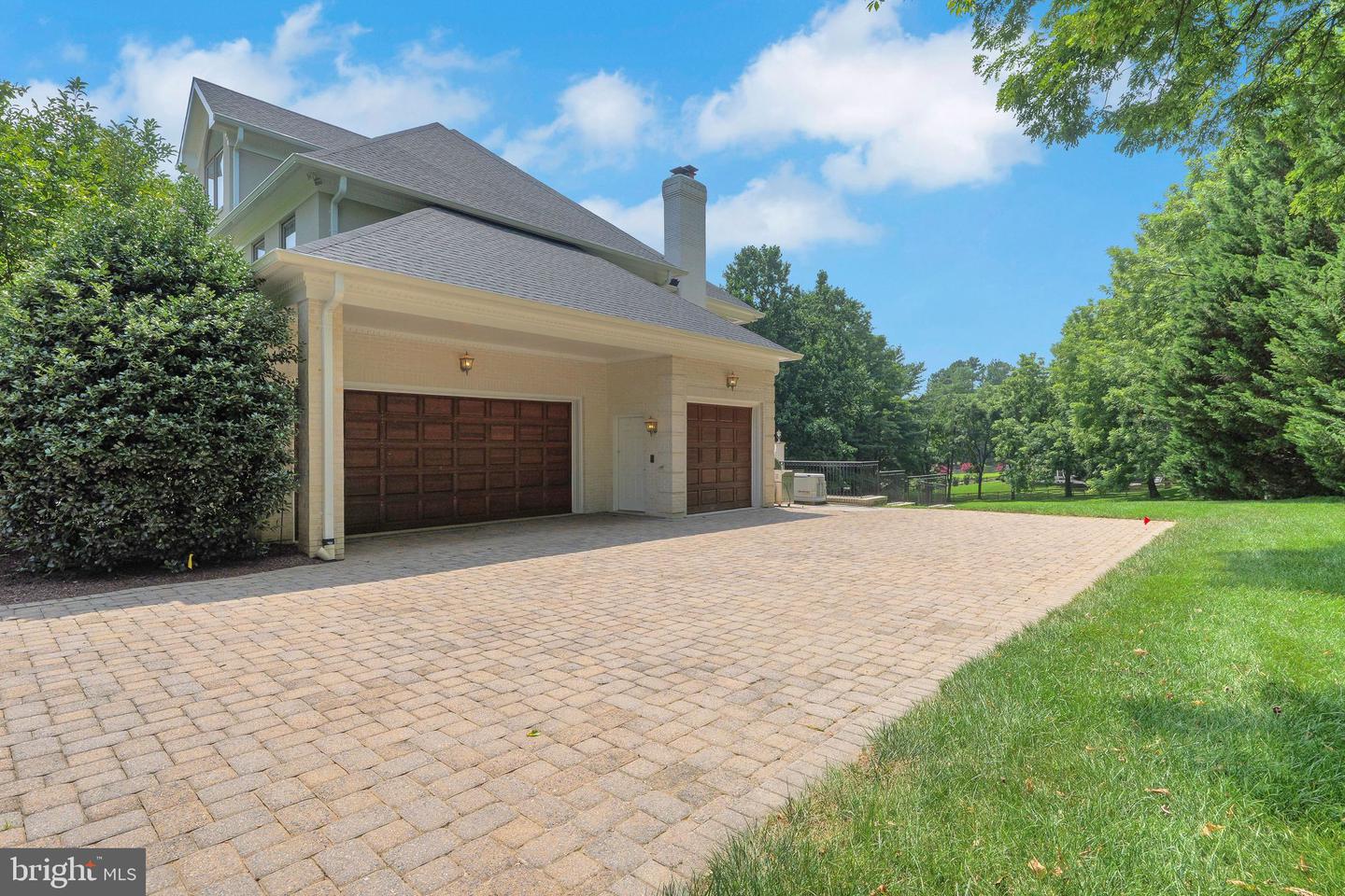 9941 LAWYERS RD, VIENNA, Virginia 22181, 6 Bedrooms Bedrooms, ,7 BathroomsBathrooms,Residential,For sale,9941 LAWYERS RD,VAFX2259158 MLS # VAFX2259158