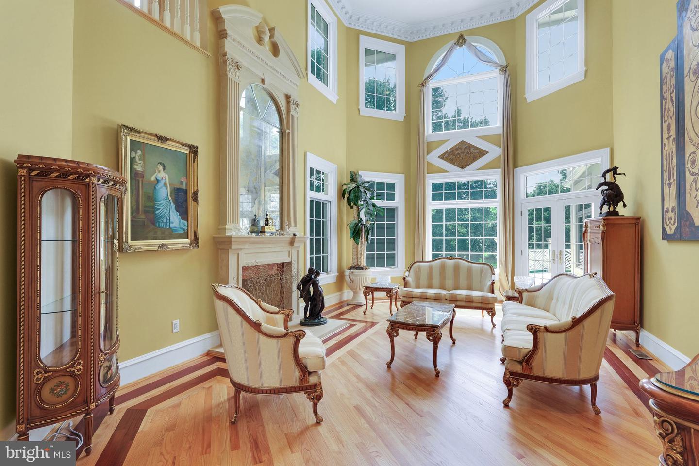 9941 LAWYERS RD, VIENNA, Virginia 22181, 6 Bedrooms Bedrooms, ,7 BathroomsBathrooms,Residential,For sale,9941 LAWYERS RD,VAFX2259158 MLS # VAFX2259158
