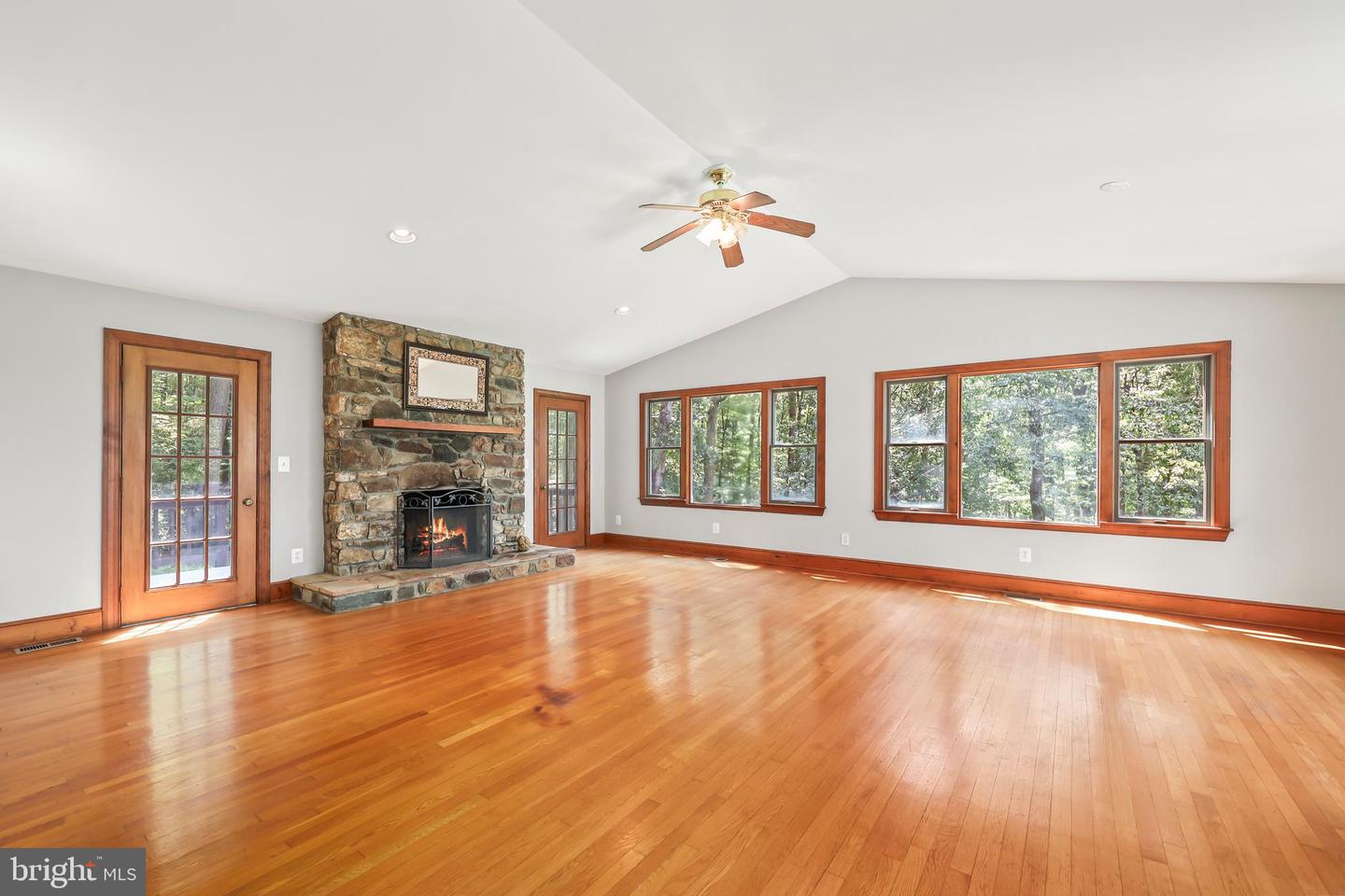 7333 FOX CALL LN, WARRENTON, Virginia 20186, 5 Bedrooms Bedrooms, ,3 BathroomsBathrooms,Residential,For sale,7333 FOX CALL LN,VAFQ2017810 MLS # VAFQ2017810