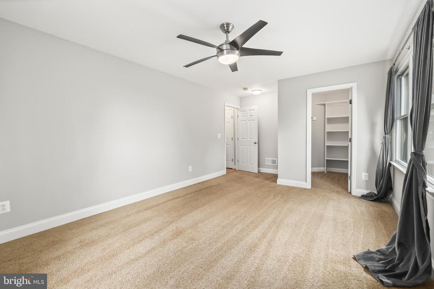 7333 FOX CALL LN, WARRENTON, Virginia 20186, 5 Bedrooms Bedrooms, ,3 BathroomsBathrooms,Residential,For sale,7333 FOX CALL LN,VAFQ2017810 MLS # VAFQ2017810