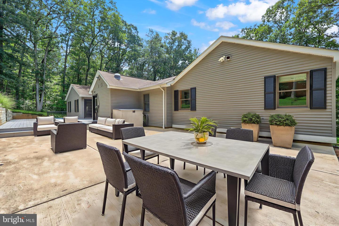 7333 FOX CALL LN, WARRENTON, Virginia 20186, 5 Bedrooms Bedrooms, ,3 BathroomsBathrooms,Residential,For sale,7333 FOX CALL LN,VAFQ2017810 MLS # VAFQ2017810