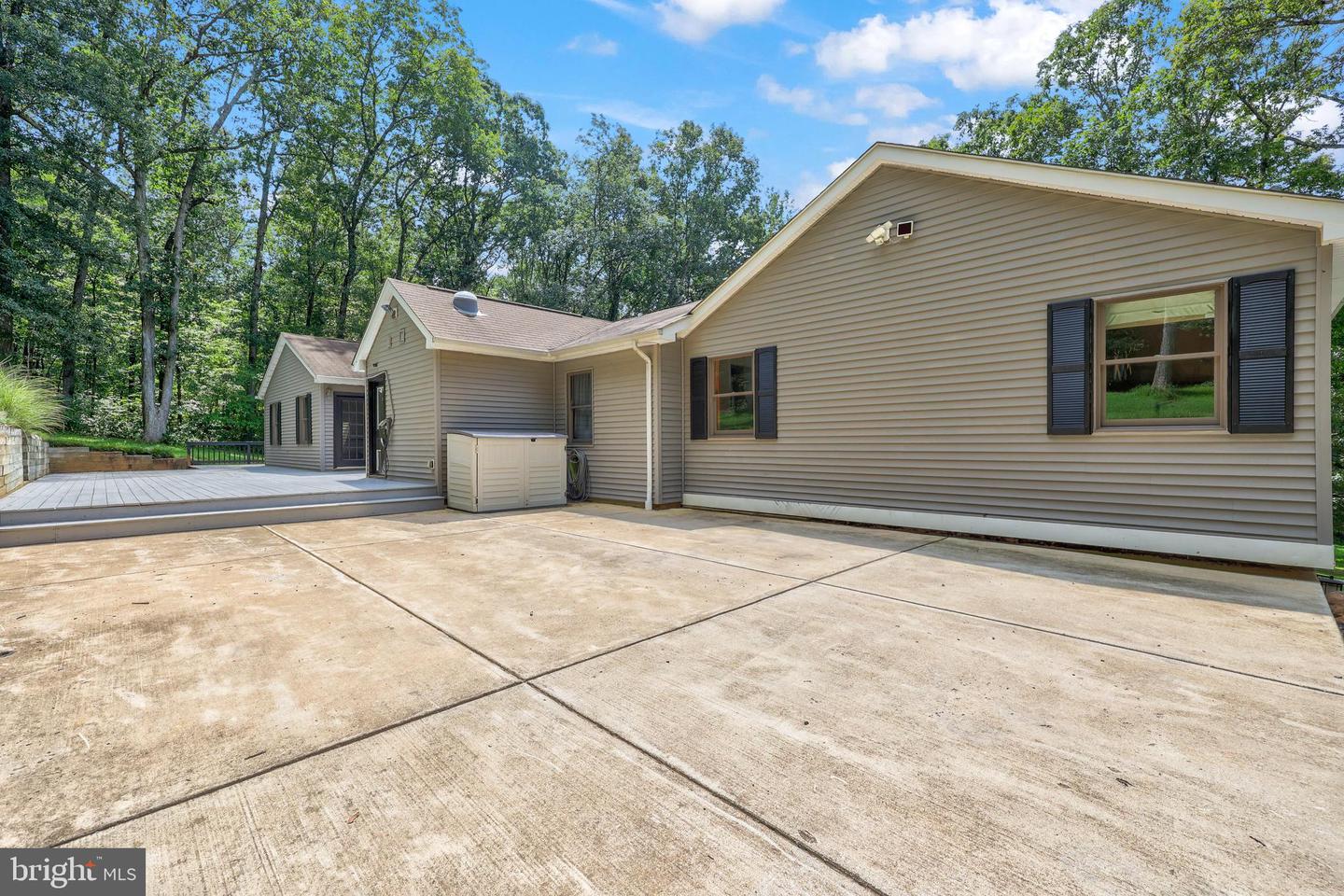 7333 FOX CALL LN, WARRENTON, Virginia 20186, 5 Bedrooms Bedrooms, ,3 BathroomsBathrooms,Residential,For sale,7333 FOX CALL LN,VAFQ2017810 MLS # VAFQ2017810