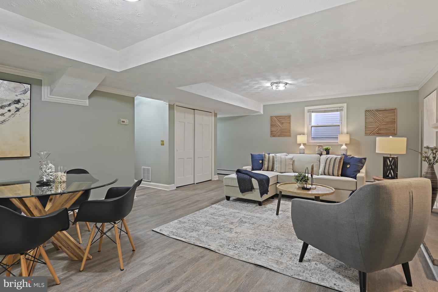 8007 LEWINSVILLE RD, MCLEAN, Virginia 22102, 4 Bedrooms Bedrooms, ,3 BathroomsBathrooms,Residential,For sale,8007 LEWINSVILLE RD,VAFX2259402 MLS # VAFX2259402