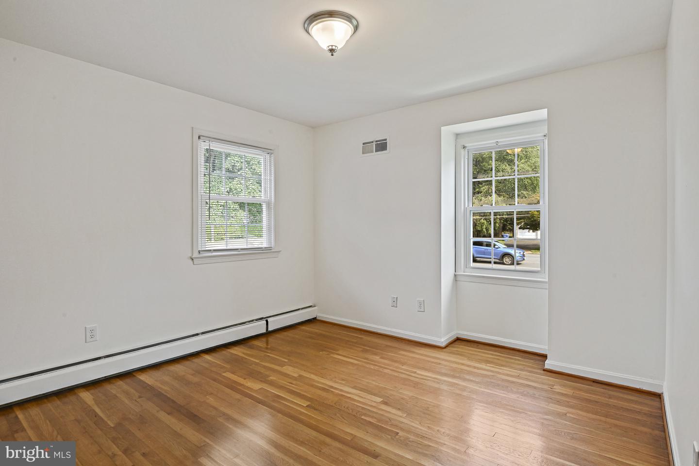 8007 LEWINSVILLE RD, MCLEAN, Virginia 22102, 4 Bedrooms Bedrooms, ,3 BathroomsBathrooms,Residential,For sale,8007 LEWINSVILLE RD,VAFX2259402 MLS # VAFX2259402