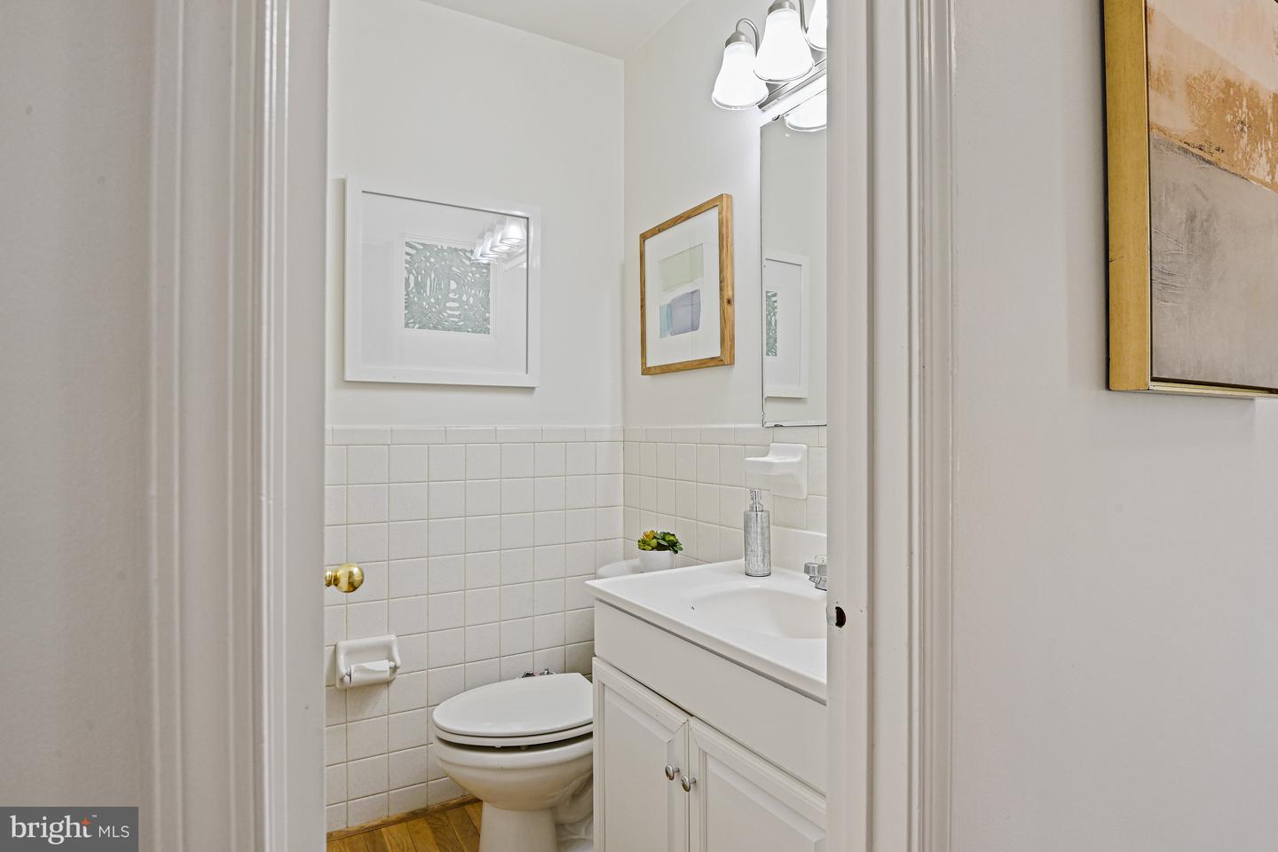 8007 LEWINSVILLE RD, MCLEAN, Virginia 22102, 4 Bedrooms Bedrooms, ,3 BathroomsBathrooms,Residential,For sale,8007 LEWINSVILLE RD,VAFX2259402 MLS # VAFX2259402