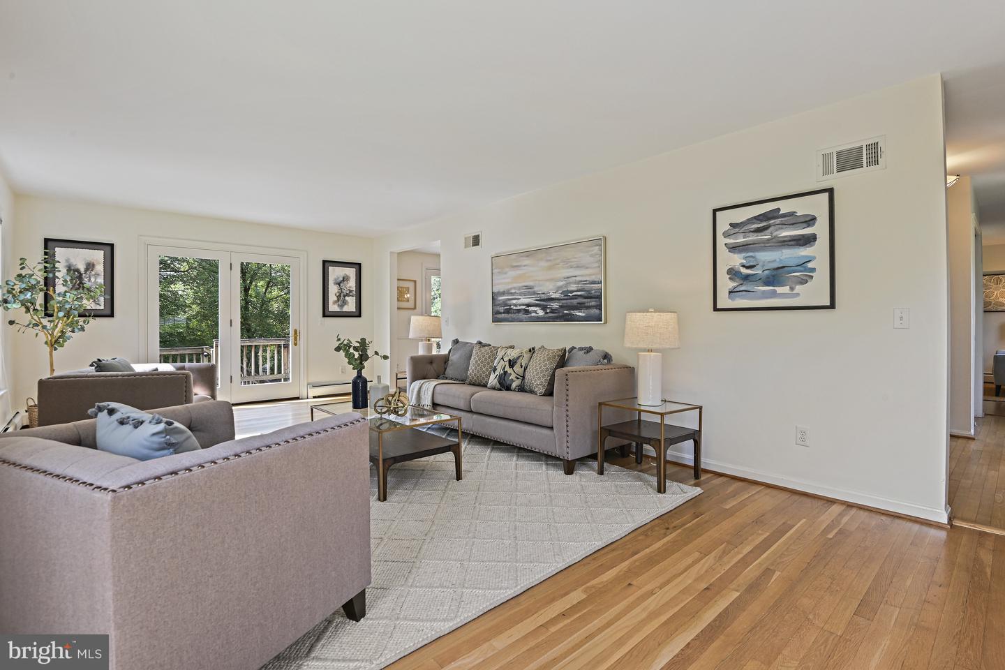 8007 LEWINSVILLE RD, MCLEAN, Virginia 22102, 4 Bedrooms Bedrooms, ,3 BathroomsBathrooms,Residential,For sale,8007 LEWINSVILLE RD,VAFX2259402 MLS # VAFX2259402