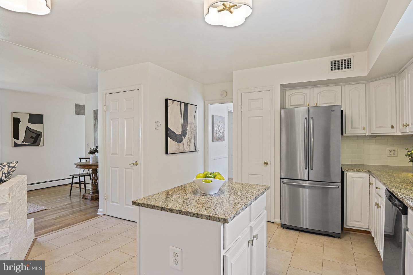 8007 LEWINSVILLE RD, MCLEAN, Virginia 22102, 4 Bedrooms Bedrooms, ,3 BathroomsBathrooms,Residential,For sale,8007 LEWINSVILLE RD,VAFX2259402 MLS # VAFX2259402
