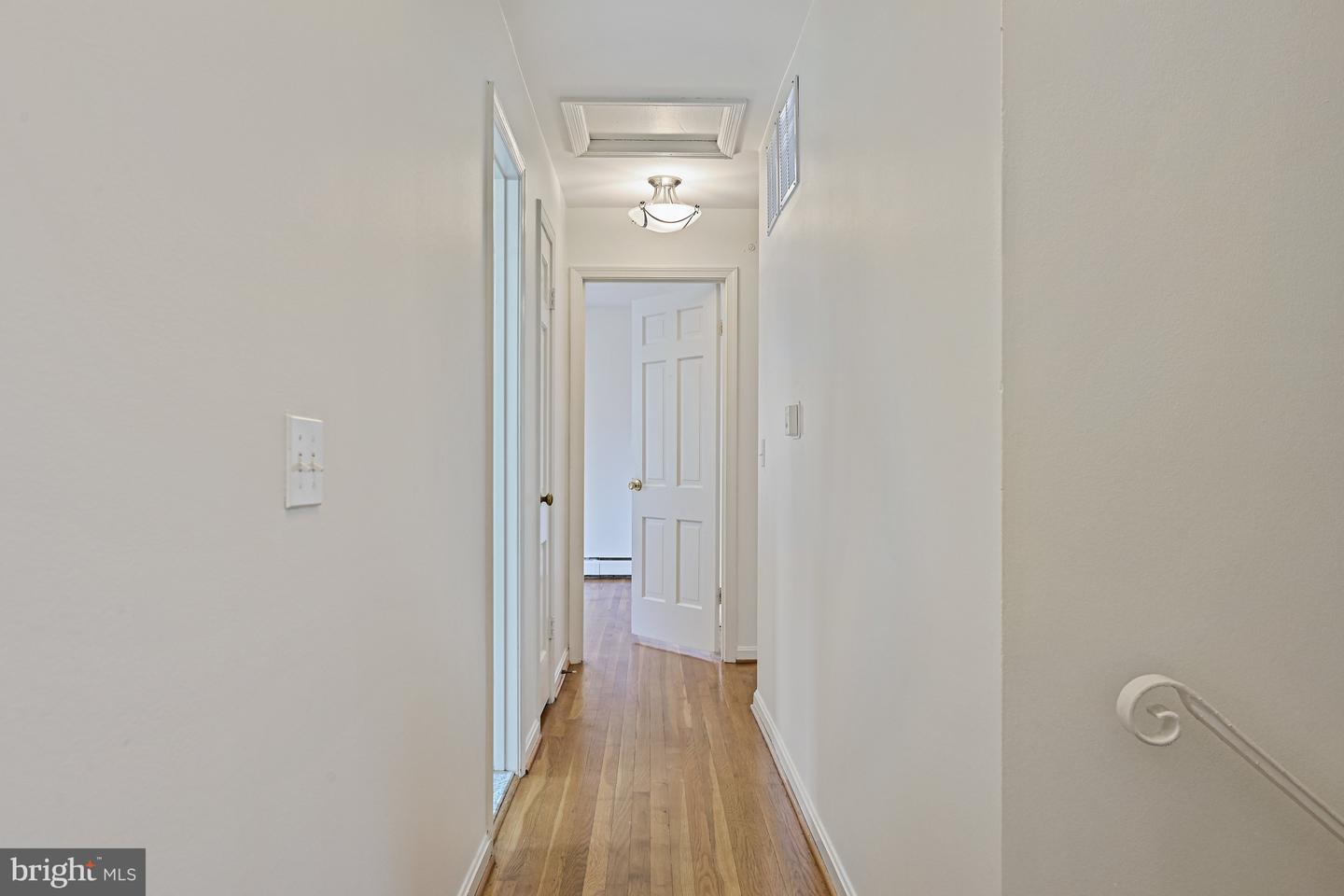 8007 LEWINSVILLE RD, MCLEAN, Virginia 22102, 4 Bedrooms Bedrooms, ,3 BathroomsBathrooms,Residential,For sale,8007 LEWINSVILLE RD,VAFX2259402 MLS # VAFX2259402
