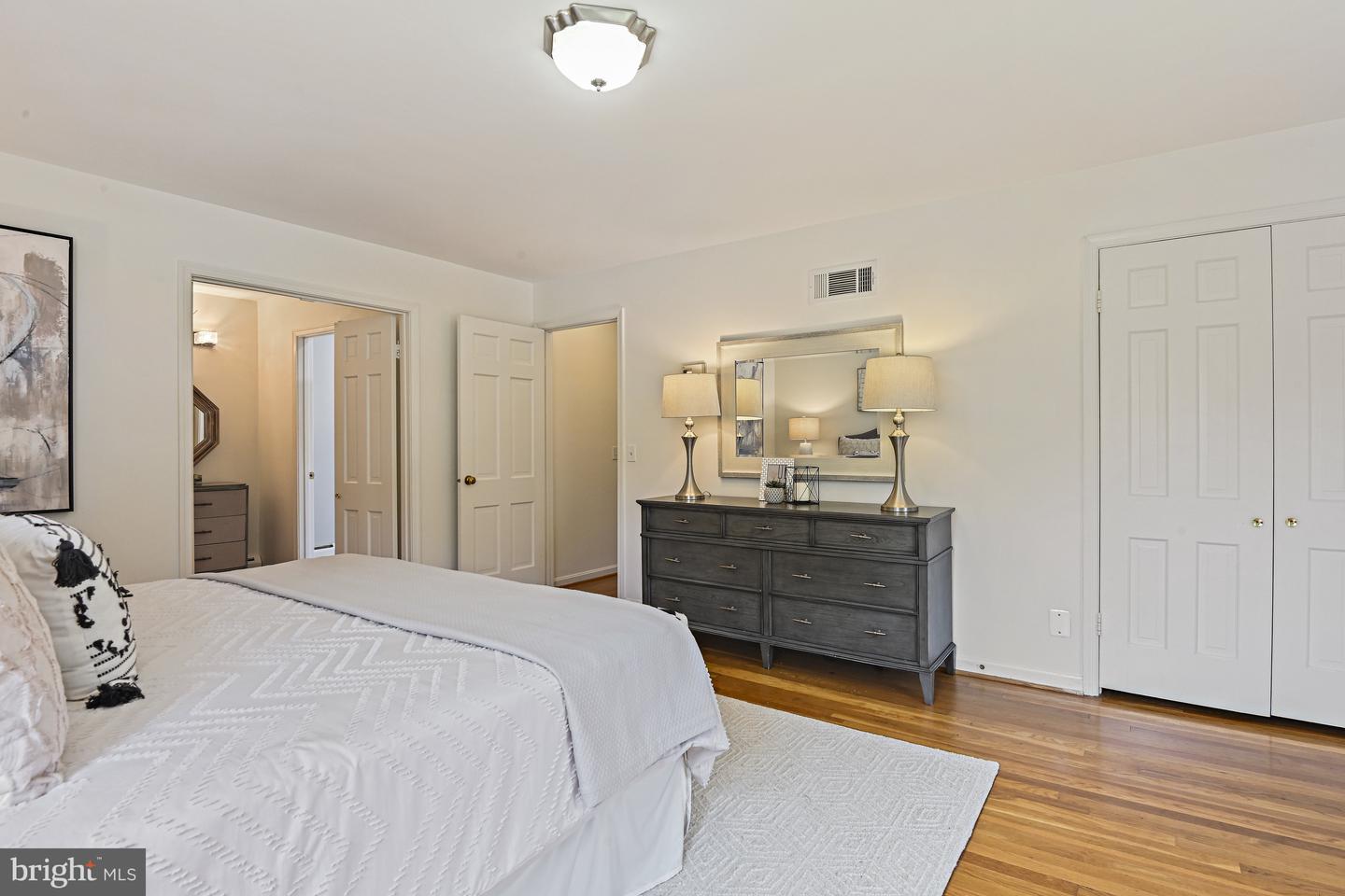 8007 LEWINSVILLE RD, MCLEAN, Virginia 22102, 4 Bedrooms Bedrooms, ,3 BathroomsBathrooms,Residential,For sale,8007 LEWINSVILLE RD,VAFX2259402 MLS # VAFX2259402