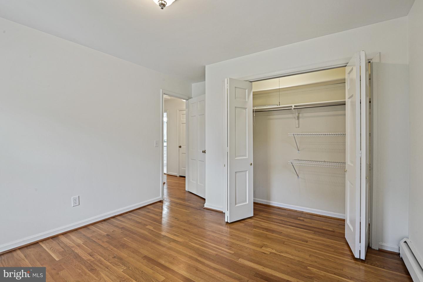 8007 LEWINSVILLE RD, MCLEAN, Virginia 22102, 4 Bedrooms Bedrooms, ,3 BathroomsBathrooms,Residential,For sale,8007 LEWINSVILLE RD,VAFX2259402 MLS # VAFX2259402