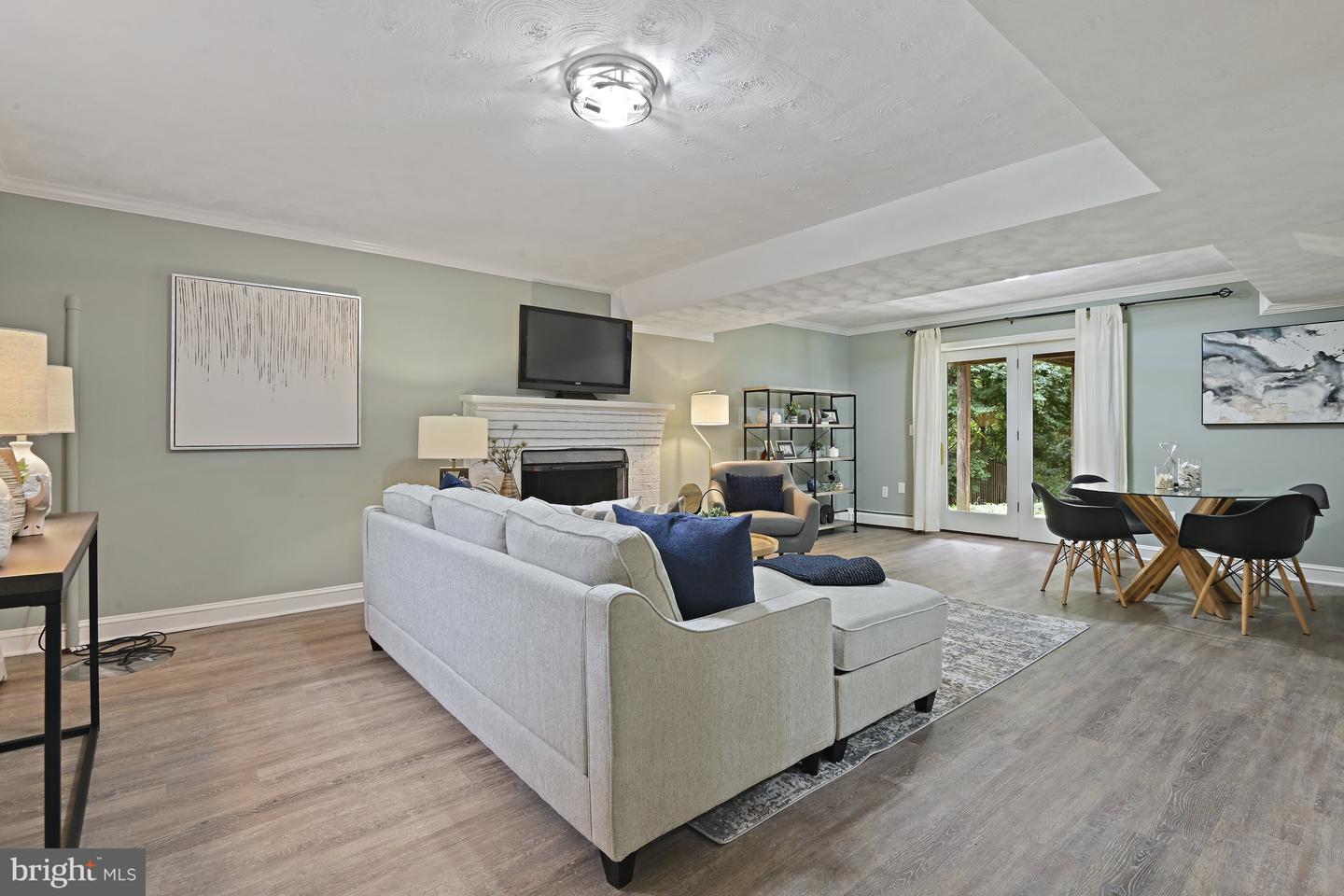 8007 LEWINSVILLE RD, MCLEAN, Virginia 22102, 4 Bedrooms Bedrooms, ,3 BathroomsBathrooms,Residential,For sale,8007 LEWINSVILLE RD,VAFX2259402 MLS # VAFX2259402