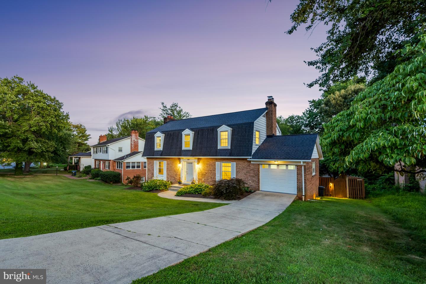 8007 LEWINSVILLE RD, MCLEAN, Virginia 22102, 4 Bedrooms Bedrooms, ,3 BathroomsBathrooms,Residential,For sale,8007 LEWINSVILLE RD,VAFX2259402 MLS # VAFX2259402