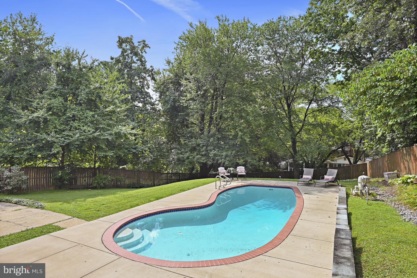 8007 LEWINSVILLE RD, MCLEAN, Virginia 22102, 4 Bedrooms Bedrooms, ,3 BathroomsBathrooms,Residential,For sale,8007 LEWINSVILLE RD,VAFX2259402 MLS # VAFX2259402