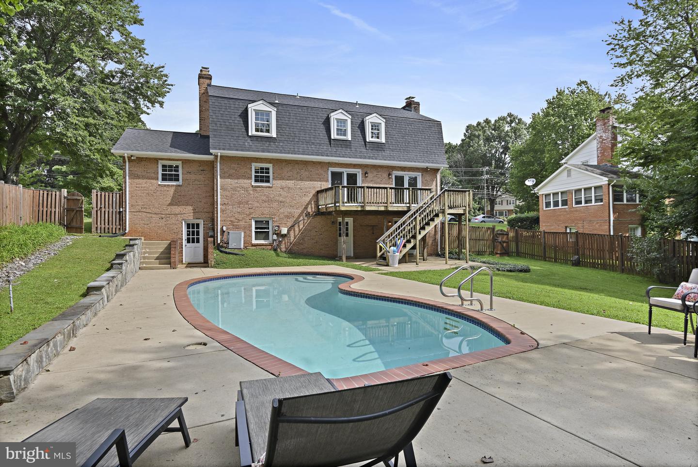 8007 LEWINSVILLE RD, MCLEAN, Virginia 22102, 4 Bedrooms Bedrooms, ,3 BathroomsBathrooms,Residential,For sale,8007 LEWINSVILLE RD,VAFX2259402 MLS # VAFX2259402