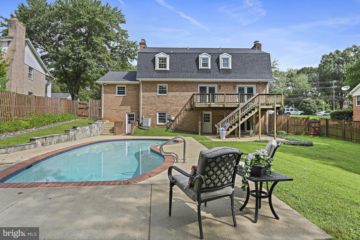8007 LEWINSVILLE RD, MCLEAN, Virginia 22102, 4 Bedrooms Bedrooms, ,3 BathroomsBathrooms,Residential,For sale,8007 LEWINSVILLE RD,VAFX2259402 MLS # VAFX2259402