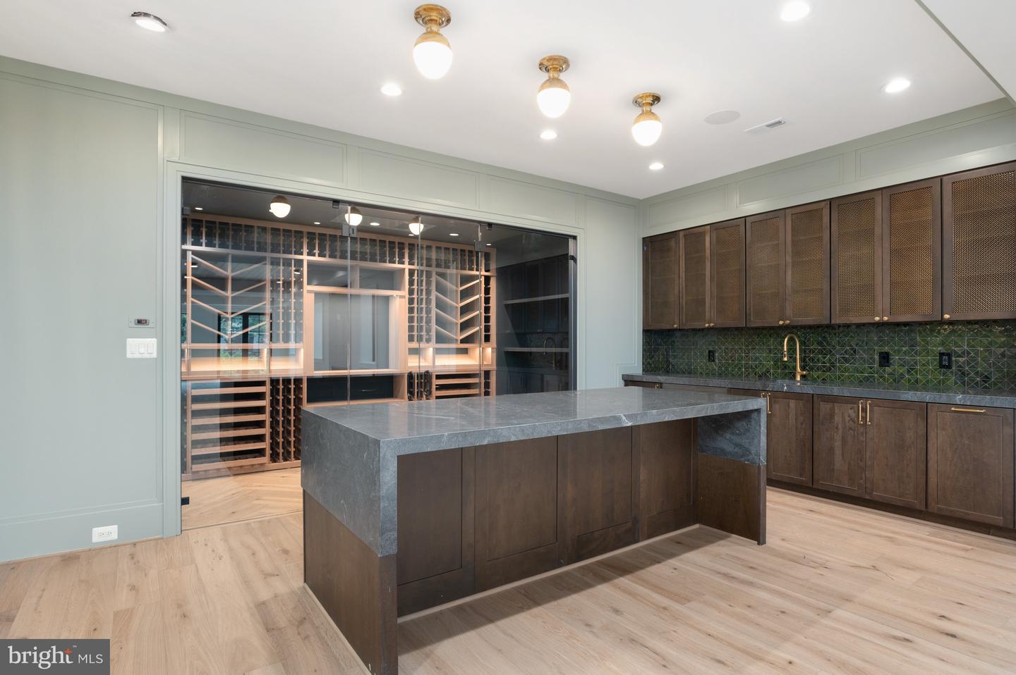 5950 WOODACRE CT, MCLEAN, Virginia 22101, 6 Bedrooms Bedrooms, ,7 BathroomsBathrooms,Residential,For sale,5950 WOODACRE CT,VAFX2259956 MLS # VAFX2259956