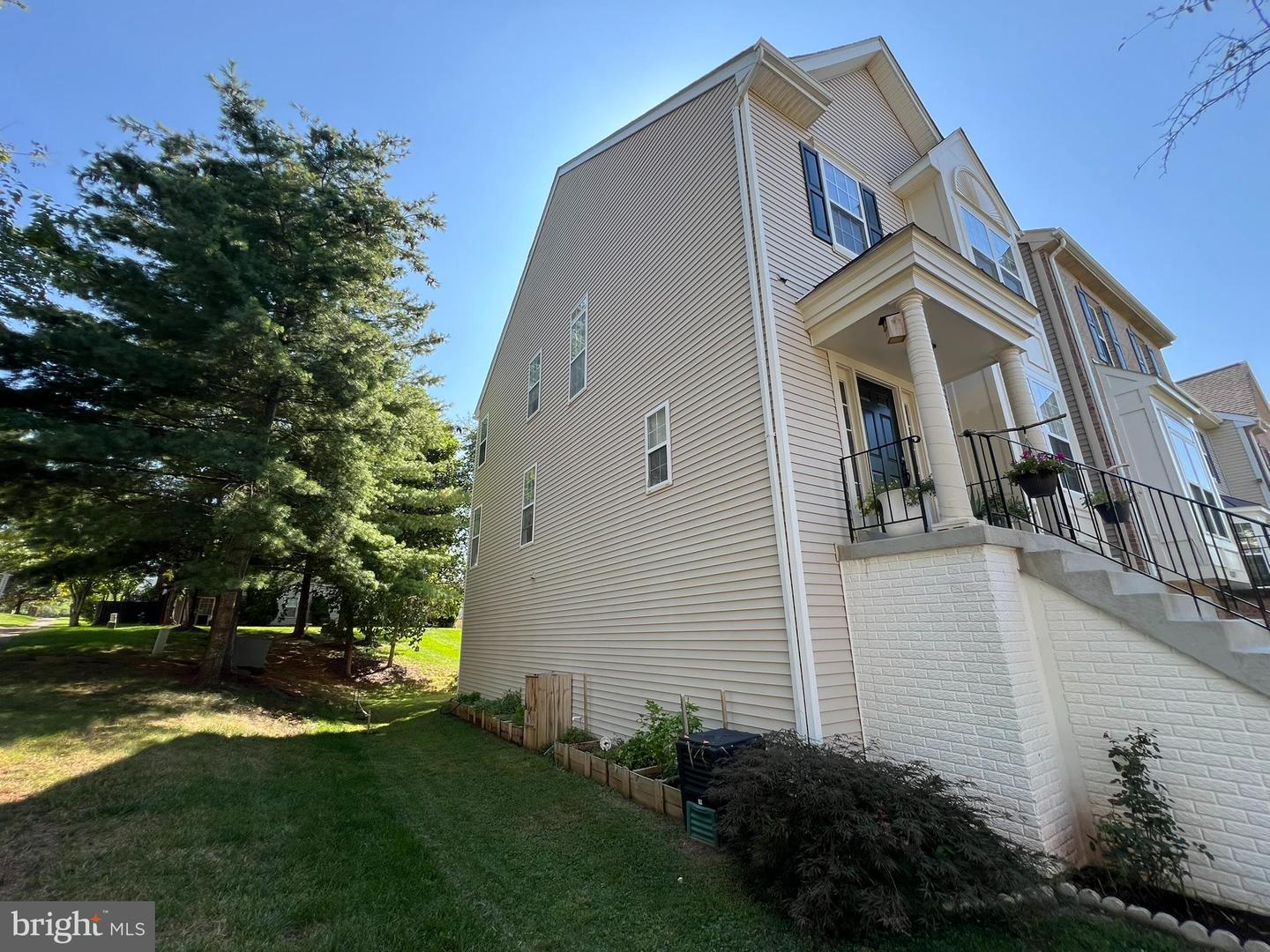 47379 DARKHOLLOW FALLS TER, STERLING, Virginia 20165, 4 Bedrooms Bedrooms, ,3 BathroomsBathrooms,Residential,For sale,47379 DARKHOLLOW FALLS TER,VALO2104160 MLS # VALO2104160