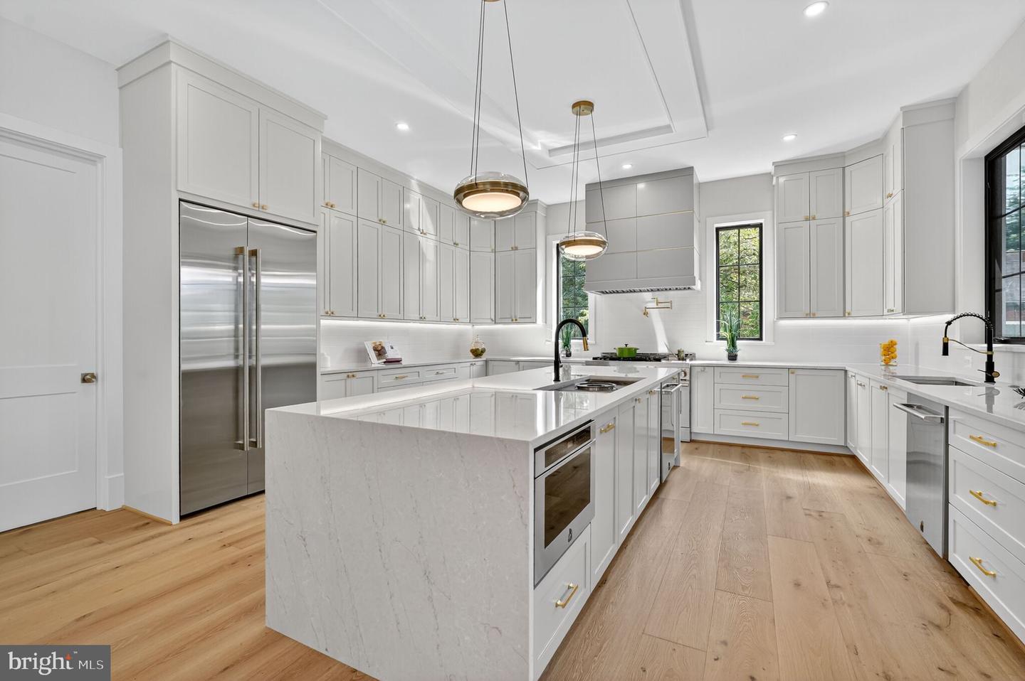 1730 BARBEE ST, MCLEAN, Virginia 22101, 6 Bedrooms Bedrooms, ,5 BathroomsBathrooms,Residential,For sale,1730 BARBEE ST,VAFX2259852 MLS # VAFX2259852