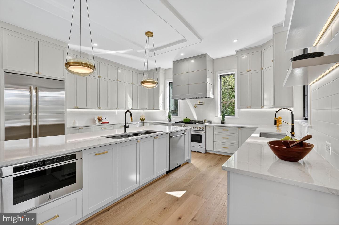 1730 BARBEE ST, MCLEAN, Virginia 22101, 6 Bedrooms Bedrooms, ,5 BathroomsBathrooms,Residential,For sale,1730 BARBEE ST,VAFX2259852 MLS # VAFX2259852