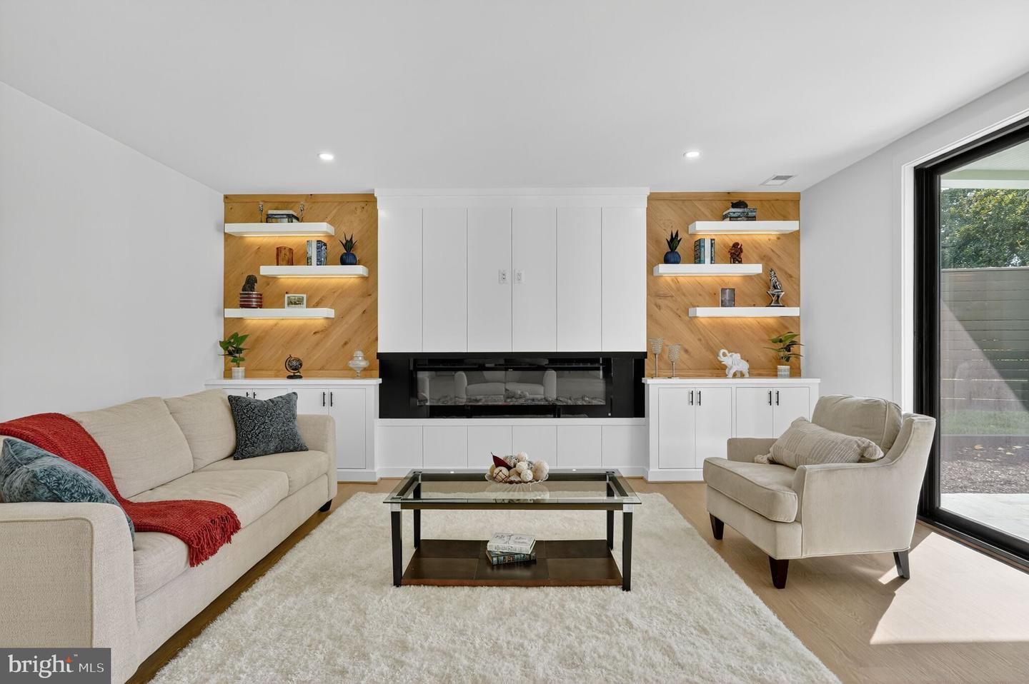 1730 BARBEE ST, MCLEAN, Virginia 22101, 6 Bedrooms Bedrooms, ,5 BathroomsBathrooms,Residential,For sale,1730 BARBEE ST,VAFX2259852 MLS # VAFX2259852