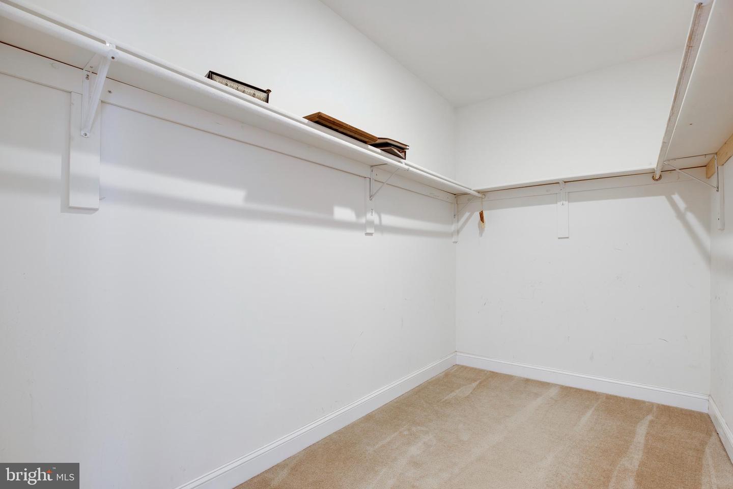 3954 WALNUT ST, FAIRFAX, Virginia 22030, 5 Bedrooms Bedrooms, ,4 BathroomsBathrooms,Residential,For sale,3954 WALNUT ST,VAFC2006756 MLS # VAFC2006756