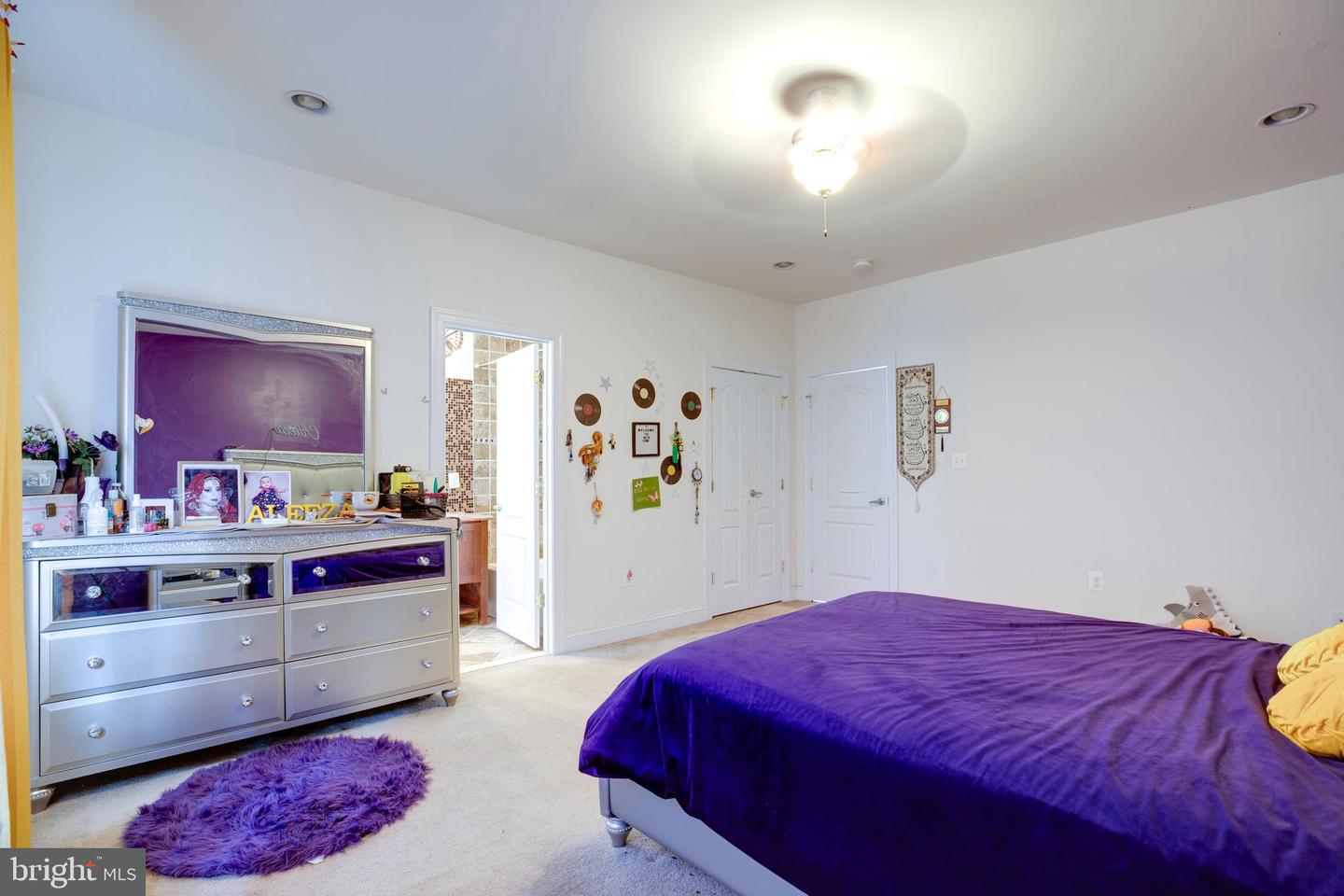 3954 WALNUT ST, FAIRFAX, Virginia 22030, 5 Bedrooms Bedrooms, ,4 BathroomsBathrooms,Residential,For sale,3954 WALNUT ST,VAFC2006756 MLS # VAFC2006756