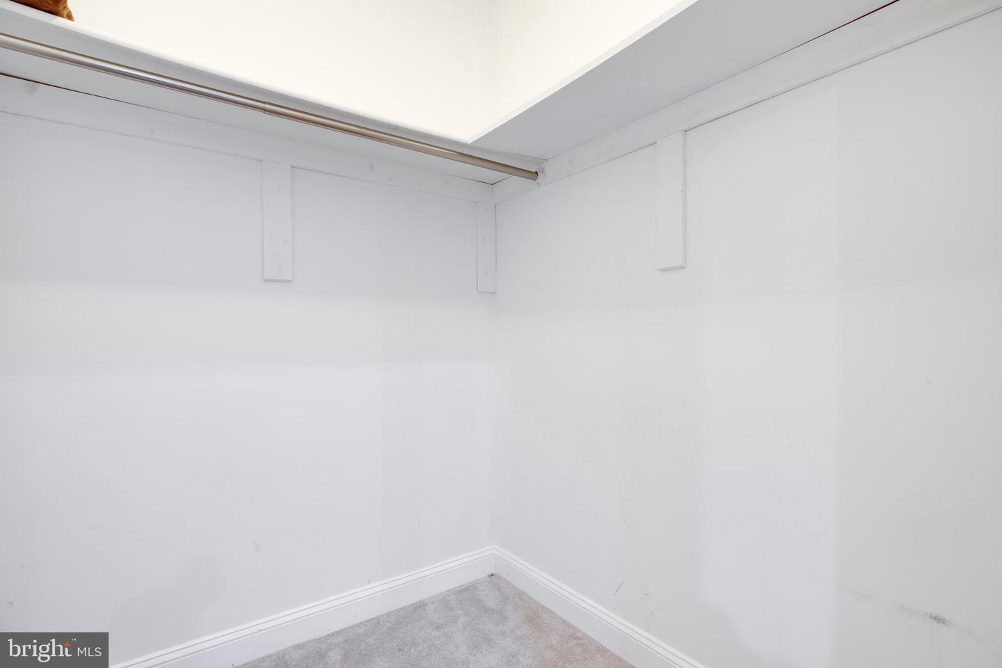 3954 WALNUT ST, FAIRFAX, Virginia 22030, 5 Bedrooms Bedrooms, ,4 BathroomsBathrooms,Residential,For sale,3954 WALNUT ST,VAFC2006756 MLS # VAFC2006756