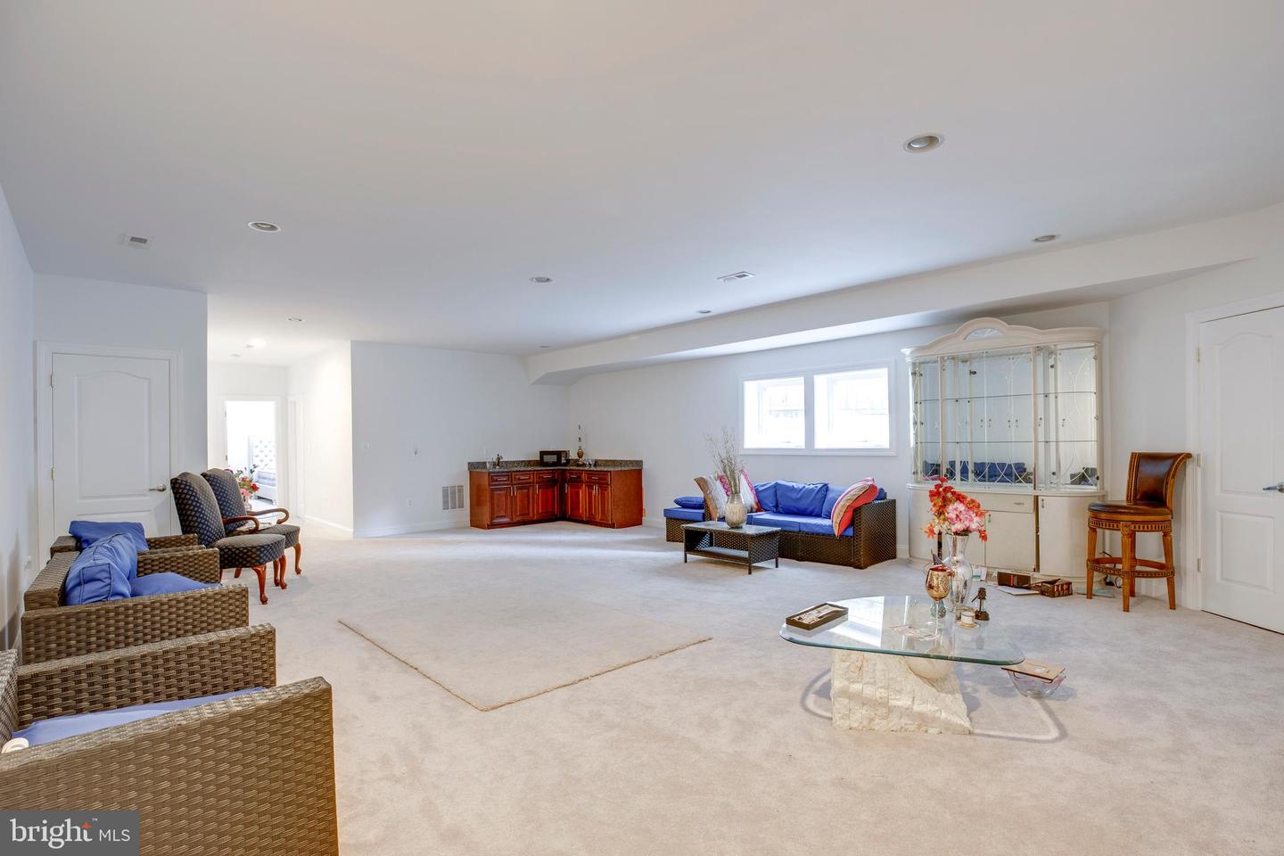 3954 WALNUT ST, FAIRFAX, Virginia 22030, 5 Bedrooms Bedrooms, ,4 BathroomsBathrooms,Residential,For sale,3954 WALNUT ST,VAFC2006756 MLS # VAFC2006756