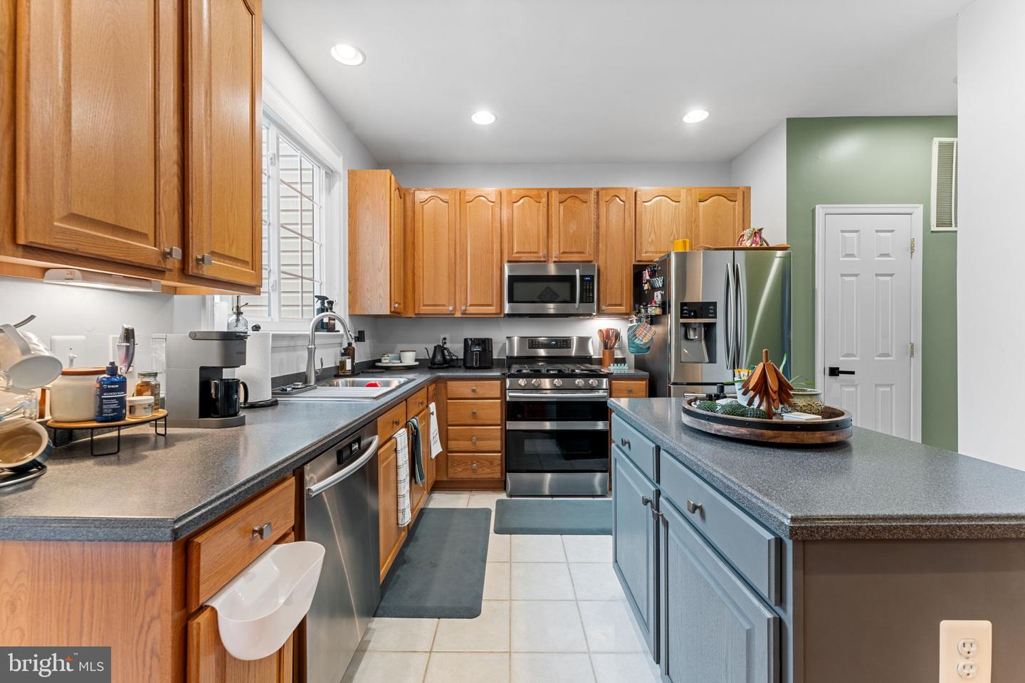 1504 SHIELDS TER NE, LEESBURG, Virginia 20176, 3 Bedrooms Bedrooms, ,2 BathroomsBathrooms,Residential,For sale,1504 SHIELDS TER NE,VALO2104194 MLS # VALO2104194