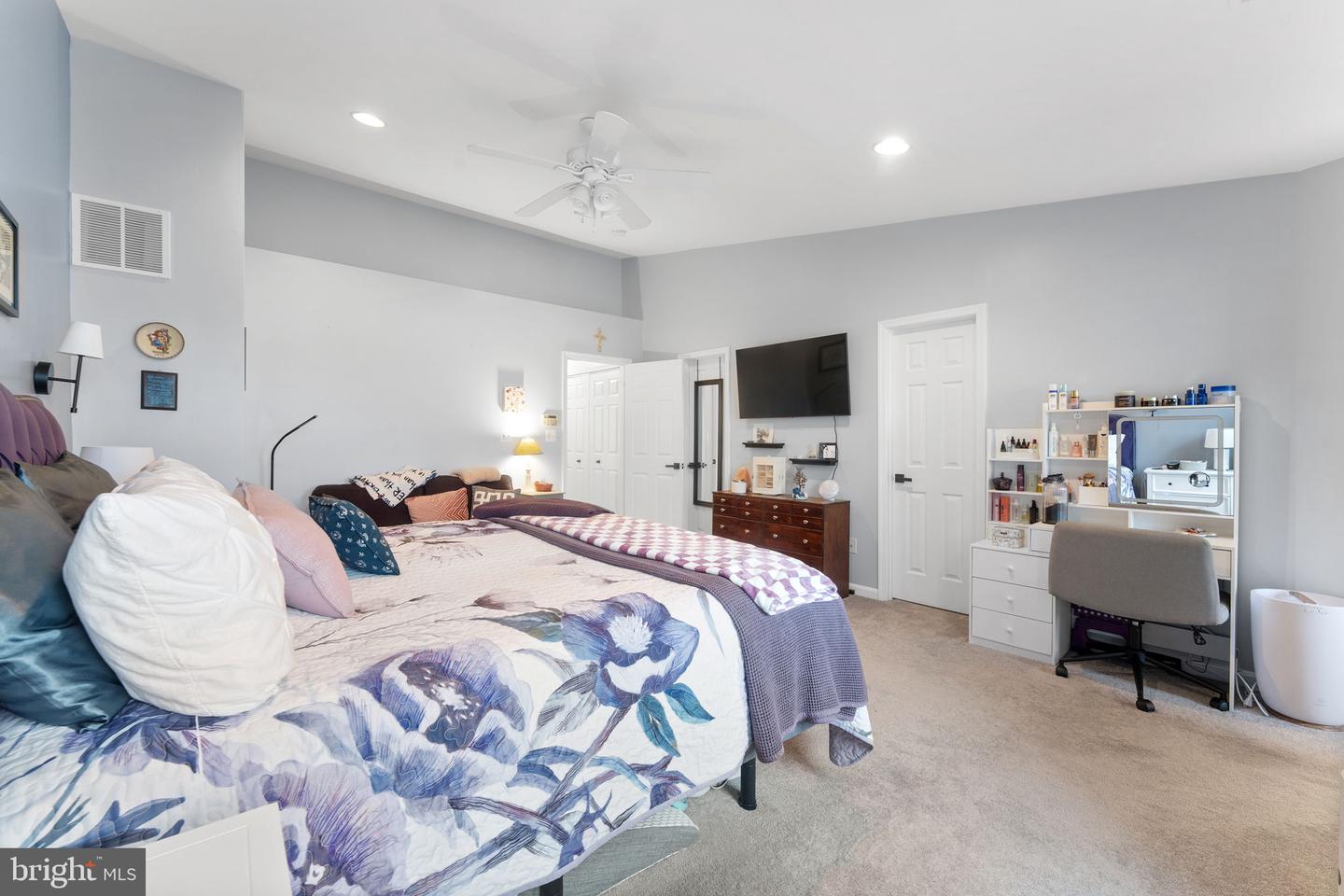 1504 SHIELDS TER NE, LEESBURG, Virginia 20176, 3 Bedrooms Bedrooms, ,2 BathroomsBathrooms,Residential,For sale,1504 SHIELDS TER NE,VALO2104194 MLS # VALO2104194