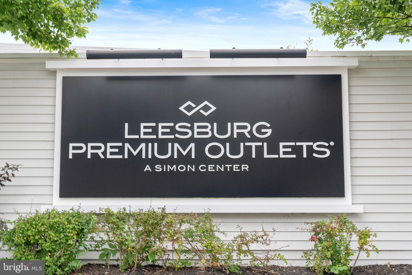 1504 SHIELDS TER NE, LEESBURG, Virginia 20176, 3 Bedrooms Bedrooms, ,2 BathroomsBathrooms,Residential,For sale,1504 SHIELDS TER NE,VALO2104194 MLS # VALO2104194