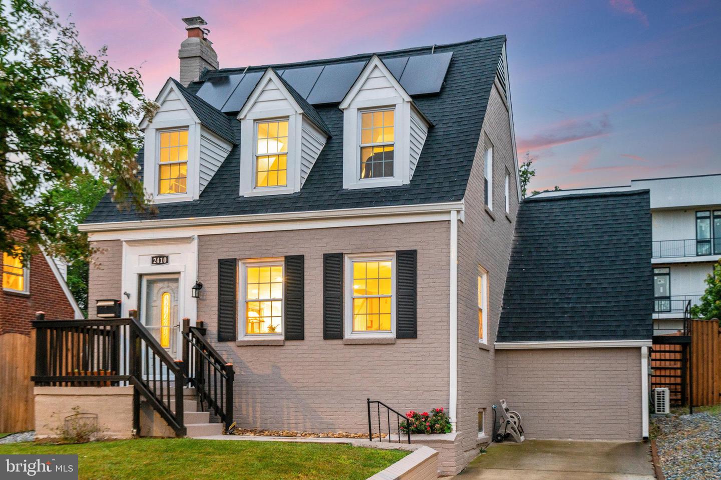 2410 21ST PL NE, WASHINGTON, District Of Columbia 20018, 4 Bedrooms Bedrooms, ,3 BathroomsBathrooms,Residential,For sale,2410 21ST PL NE,DCDC2214578 MLS # DCDC2214578