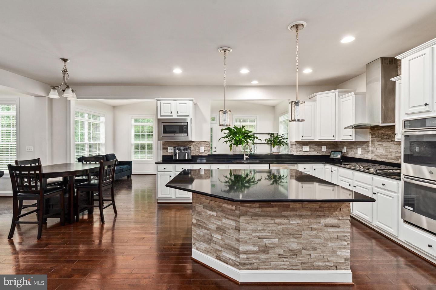 155 TYSON CT, FREDERICKSBURG, Virginia 22406, 5 Bedrooms Bedrooms, ,4 BathroomsBathrooms,Residential,For sale,155 TYSON CT,VAST2041712 MLS # VAST2041712