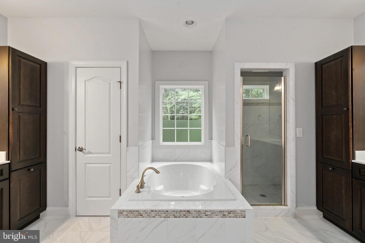 155 TYSON CT, FREDERICKSBURG, Virginia 22406, 5 Bedrooms Bedrooms, ,4 BathroomsBathrooms,Residential,For sale,155 TYSON CT,VAST2041712 MLS # VAST2041712