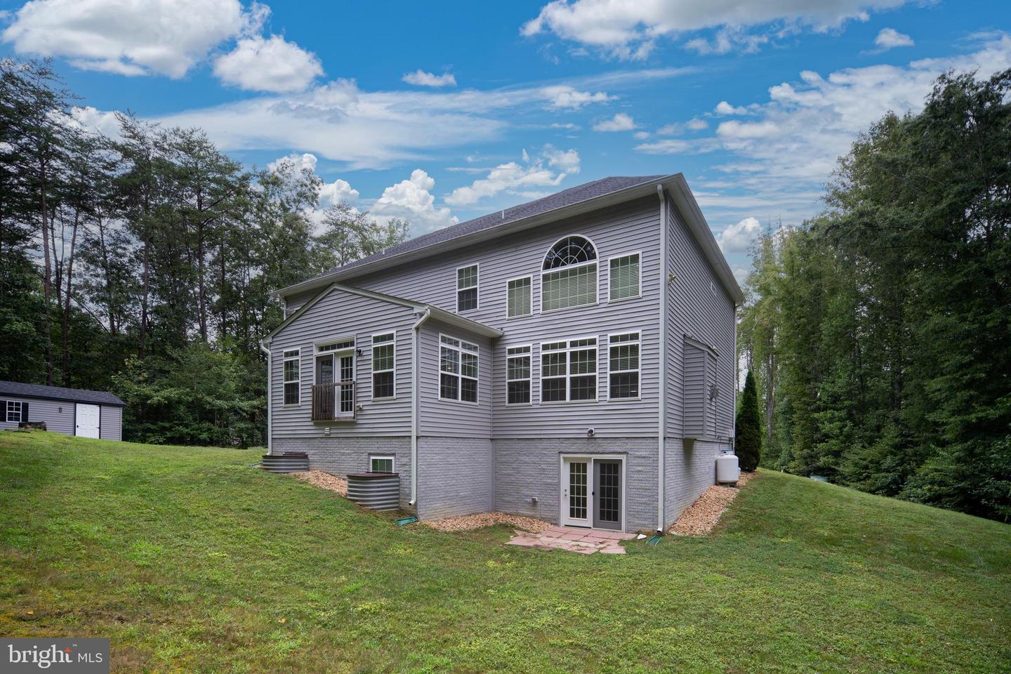 155 TYSON CT, FREDERICKSBURG, Virginia 22406, 5 Bedrooms Bedrooms, ,4 BathroomsBathrooms,Residential,For sale,155 TYSON CT,VAST2041712 MLS # VAST2041712